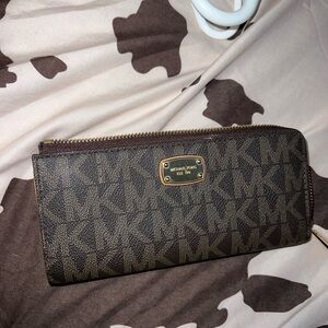 Michael Kors wallet
